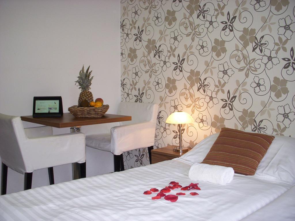 Rezidence Fami Deluxe Design Hotel Stare Splavy Room photo